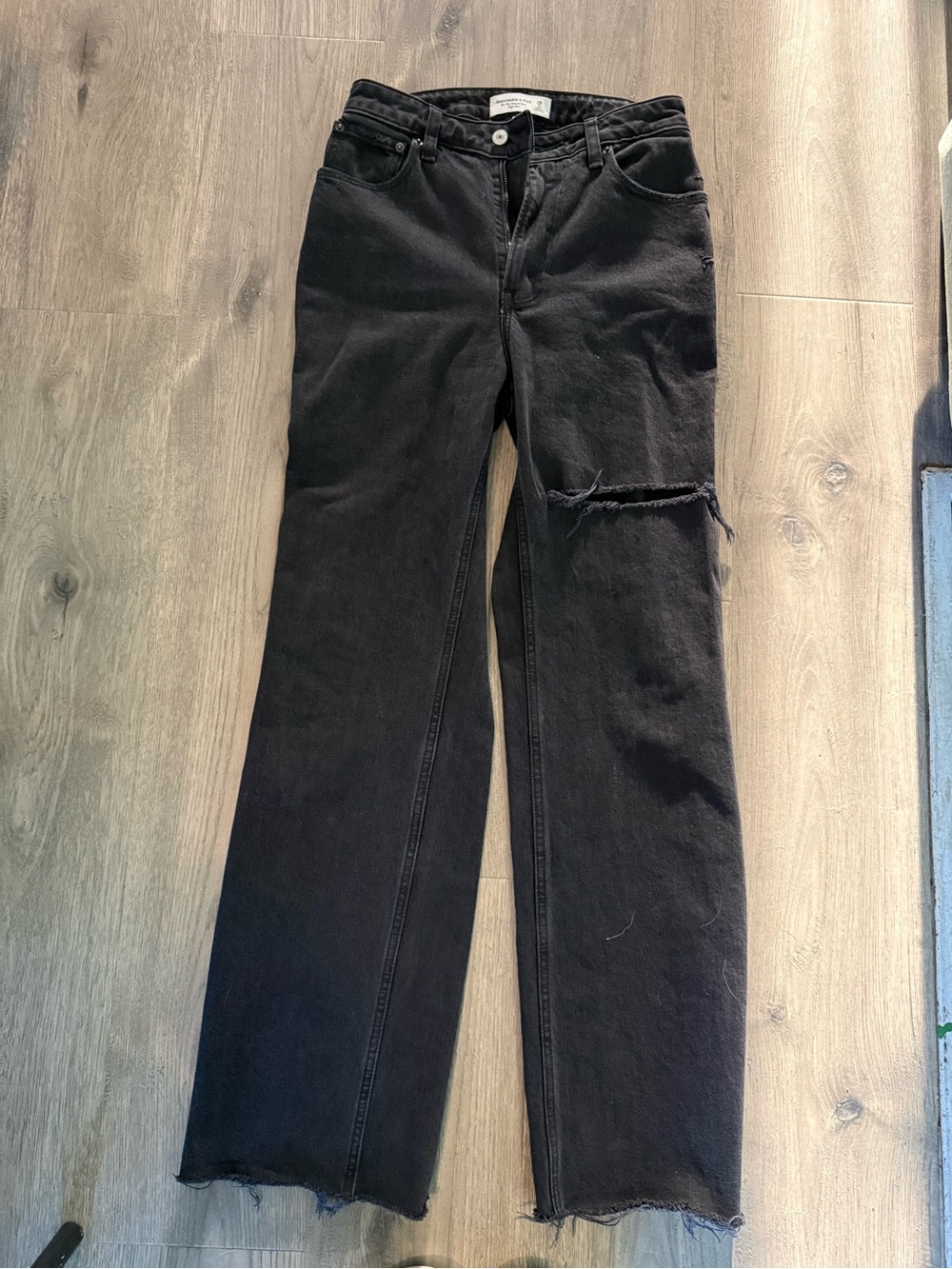 Abercrombie & Fitch Black Wide-Leg Distressed Jeans